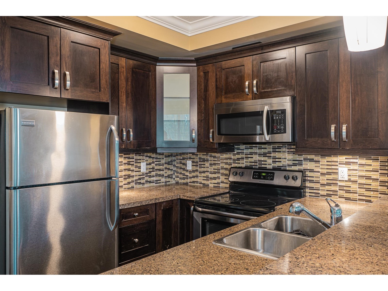 324 13897 Fraser Highway, Surrey, British Columbia  V3T 0G8 - Photo 12 - R2947448