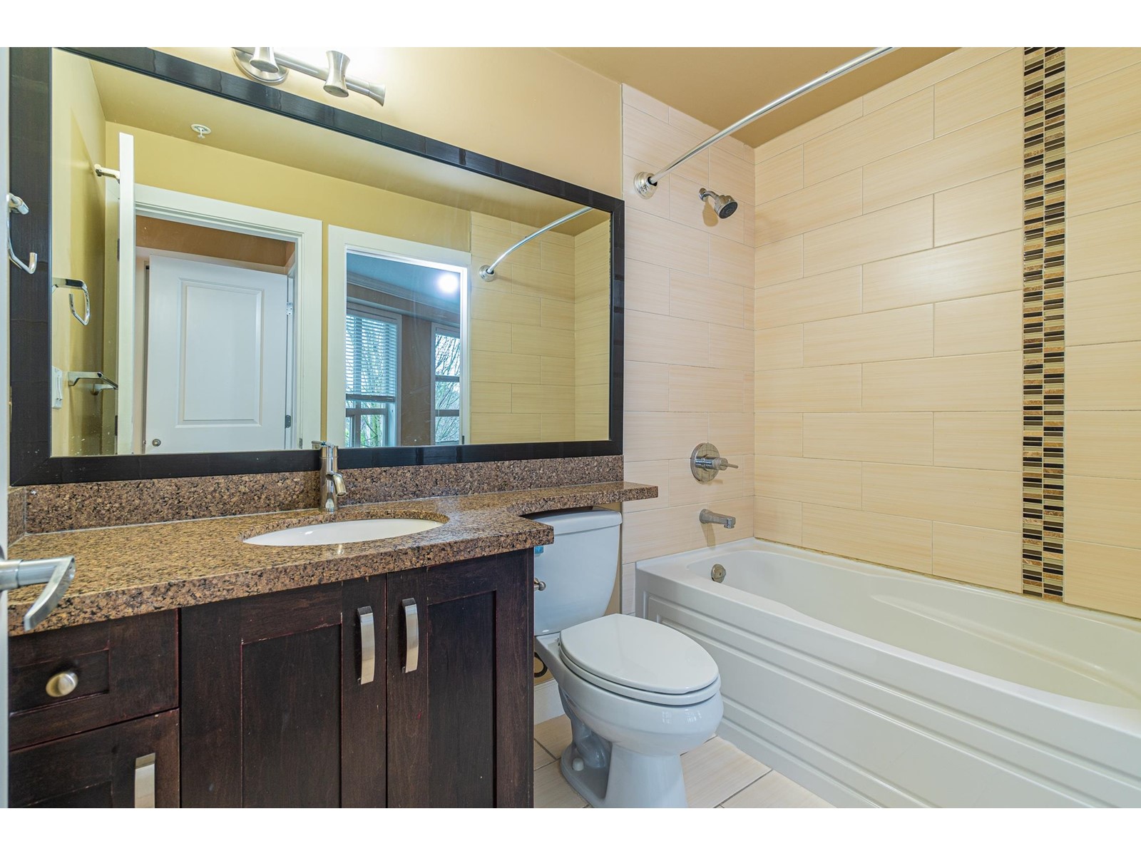 324 13897 Fraser Highway, Surrey, British Columbia  V3T 0G8 - Photo 19 - R2947448