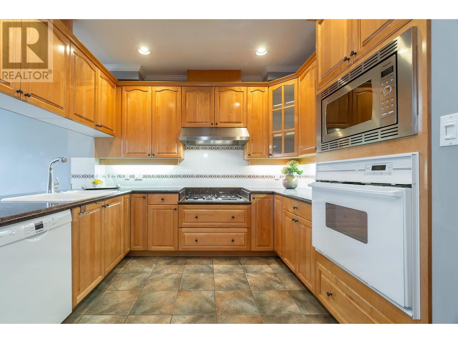 23 7600 Blundell Road, Richmond, British Columbia  V6Y 4E1 - Photo 9 - R2938128