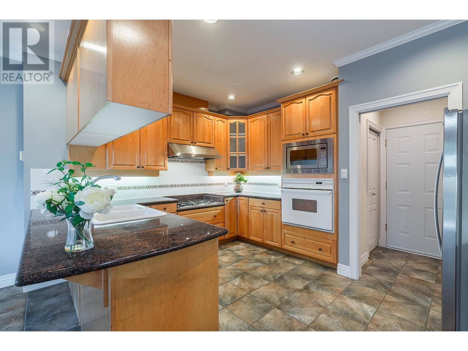 23 7600 Blundell Road, Richmond, British Columbia  V6Y 4E1 - Photo 8 - R2938128