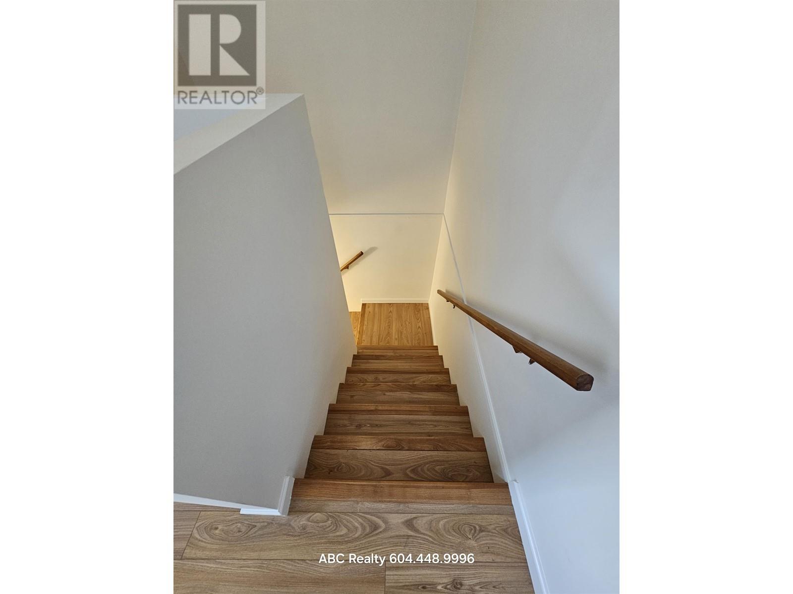 3fl 4xx E Columbia, New Westminster, British Columbia  V3L 3X6 - Photo 12 - R2947467