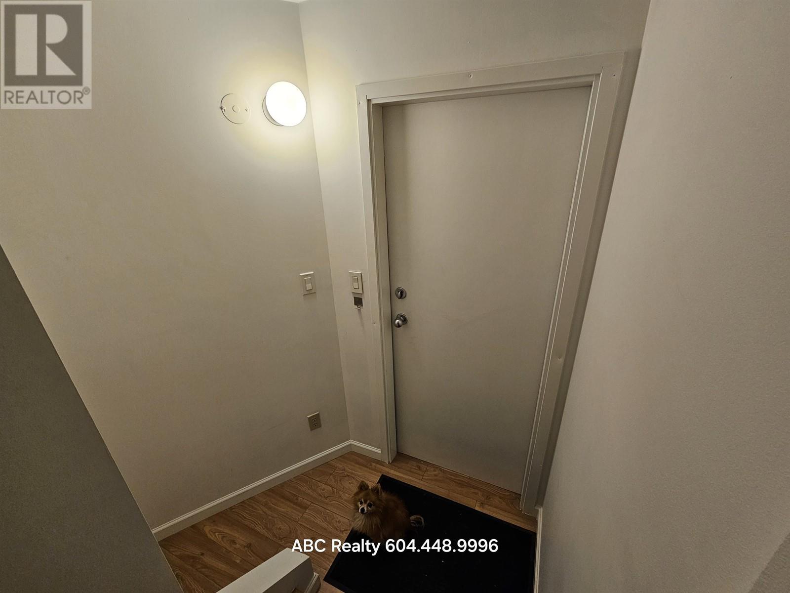 3fl 4xx E Columbia, New Westminster, British Columbia  V3L 3X6 - Photo 13 - R2947467