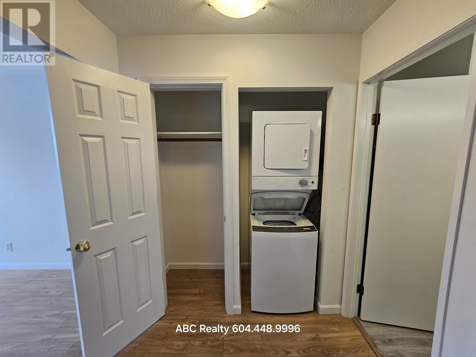 3fl 4xx E Columbia, New Westminster, British Columbia  V3L 3X6 - Photo 8 - R2947467