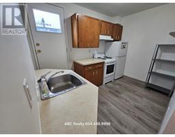 3FL 4XX E COLUMBIA, New Westminster, British Columbia