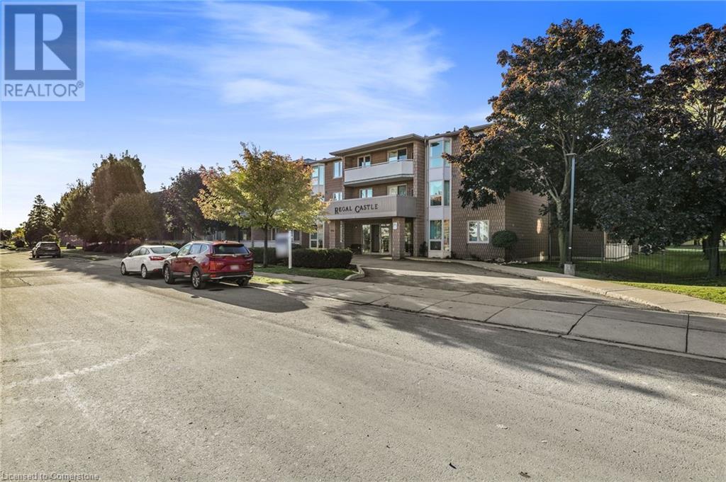 416 LIMERIDGE Road E Unit# 109, Hamilton, Ontario