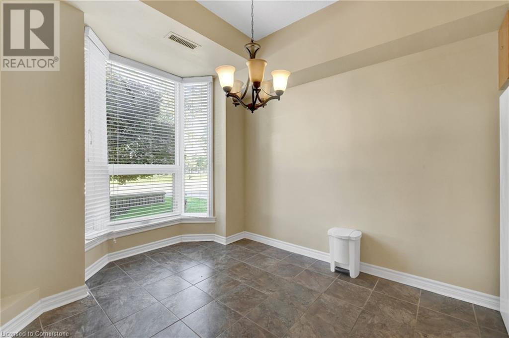 416 Limeridge Road E Unit# 109, Hamilton, Ontario  L9A 2S7 - Photo 12 - 40681741