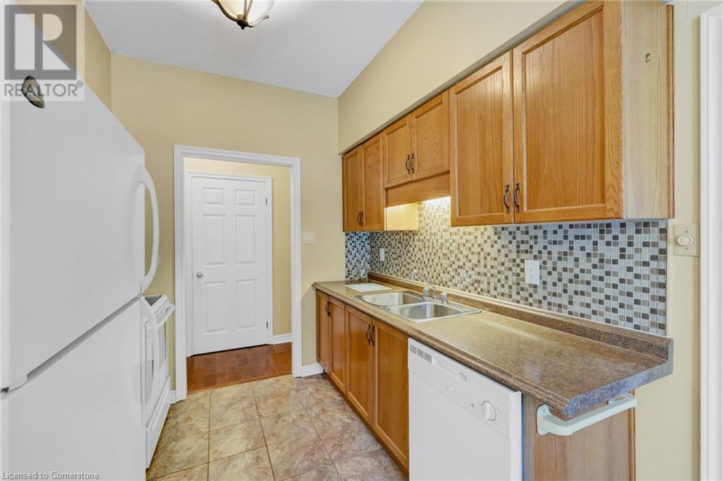 416 Limeridge Road E Unit# 109, Hamilton, Ontario  L9A 2S7 - Photo 19 - 40681741