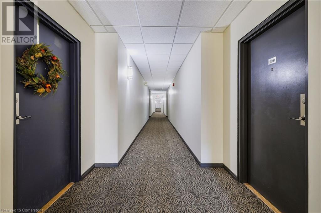 416 Limeridge Road E Unit# 109, Hamilton, Ontario  L9A 2S7 - Photo 4 - 40681741