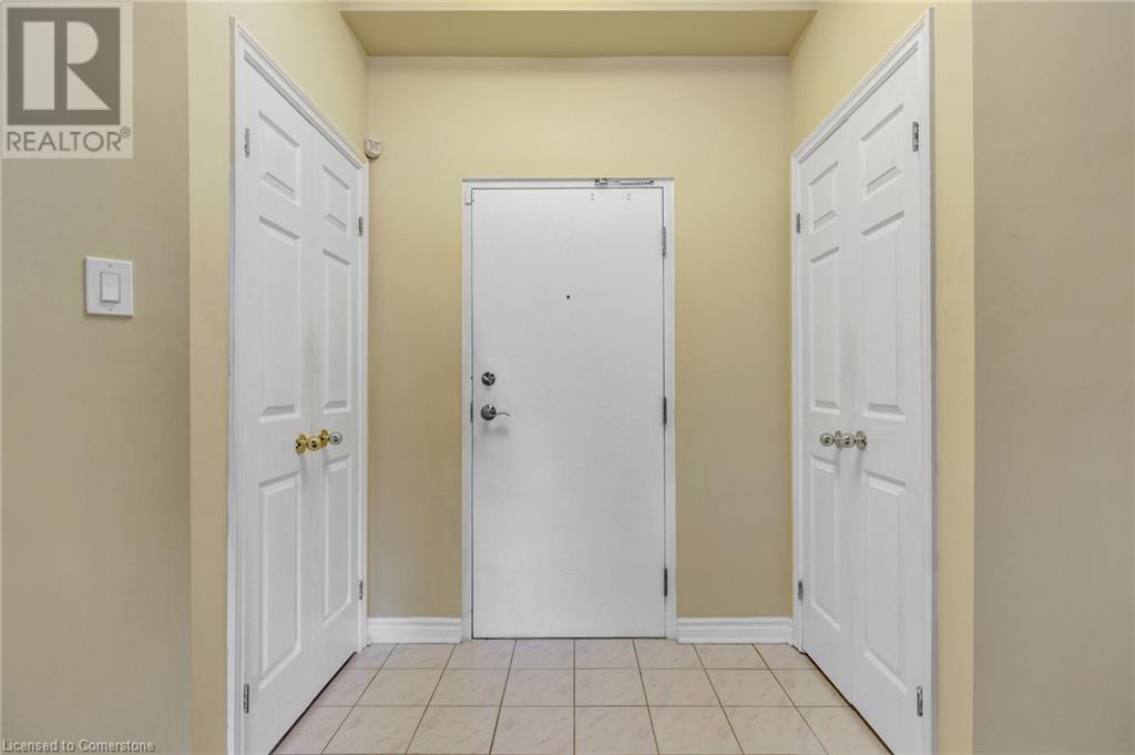 416 Limeridge Road E Unit# 109, Hamilton, Ontario  L9A 2S7 - Photo 5 - 40681741