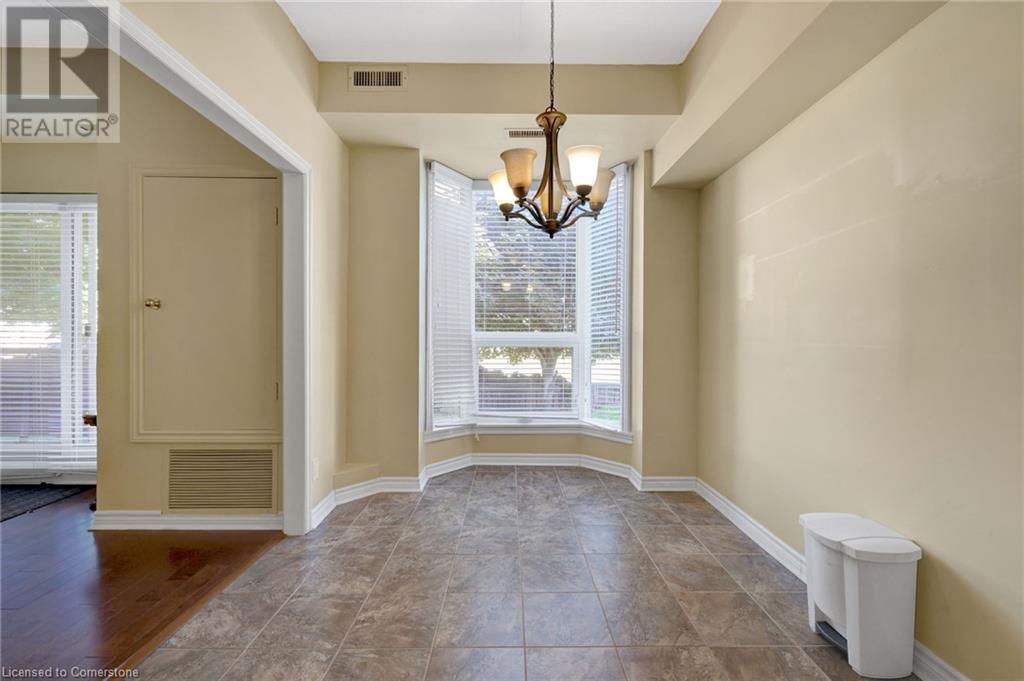 416 Limeridge Road E Unit# 109, Hamilton, Ontario  L9A 2S7 - Photo 7 - 40681741