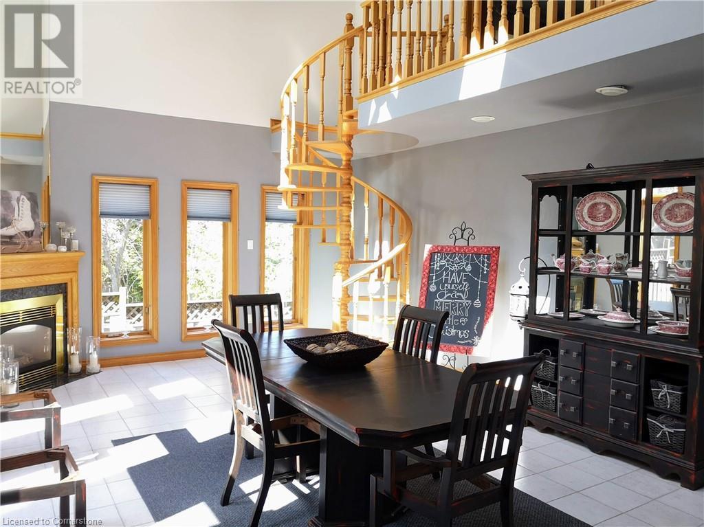 144 Wilson Street, Hamilton, Ontario  L9G 2B7 - Photo 14 - 40681610