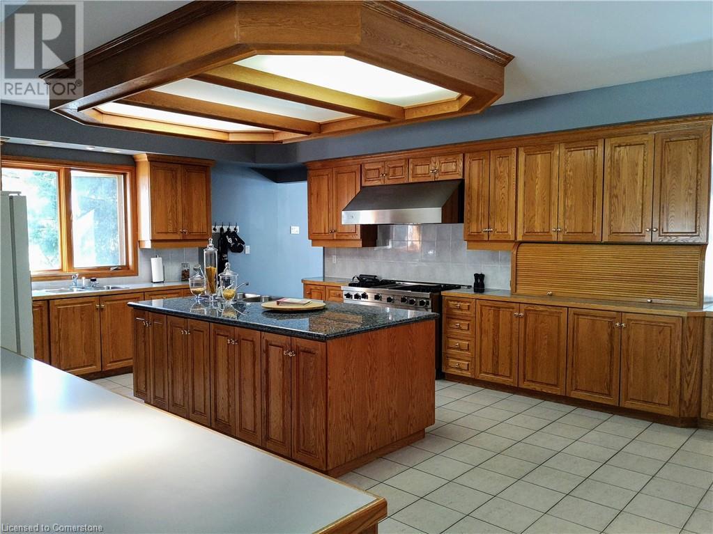 144 Wilson Street, Hamilton, Ontario  L9G 2B7 - Photo 6 - 40681610