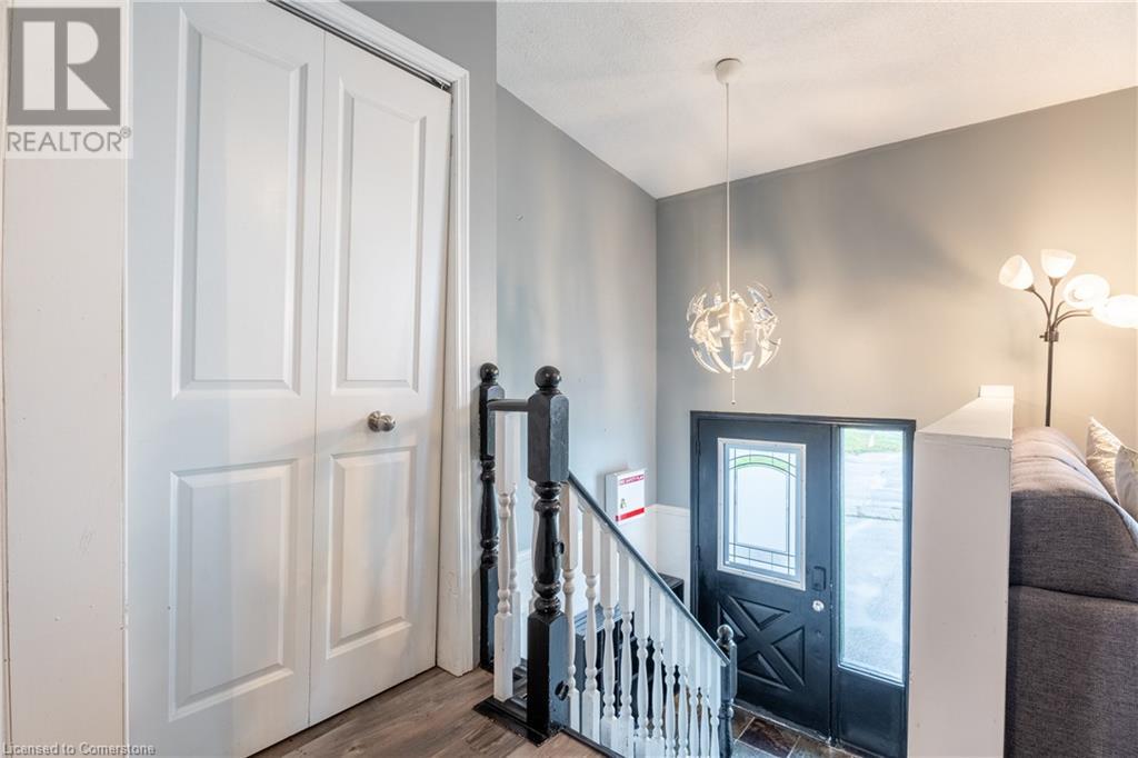 45 Woodland Drive, Welland, Ontario  L3C 7C9 - Photo 5 - 40681445