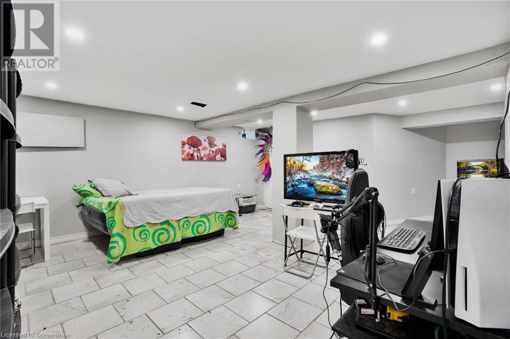 145 Cathcart Street, Hamilton, Ontario  L8L 5A3 - Photo 22 - 40680975