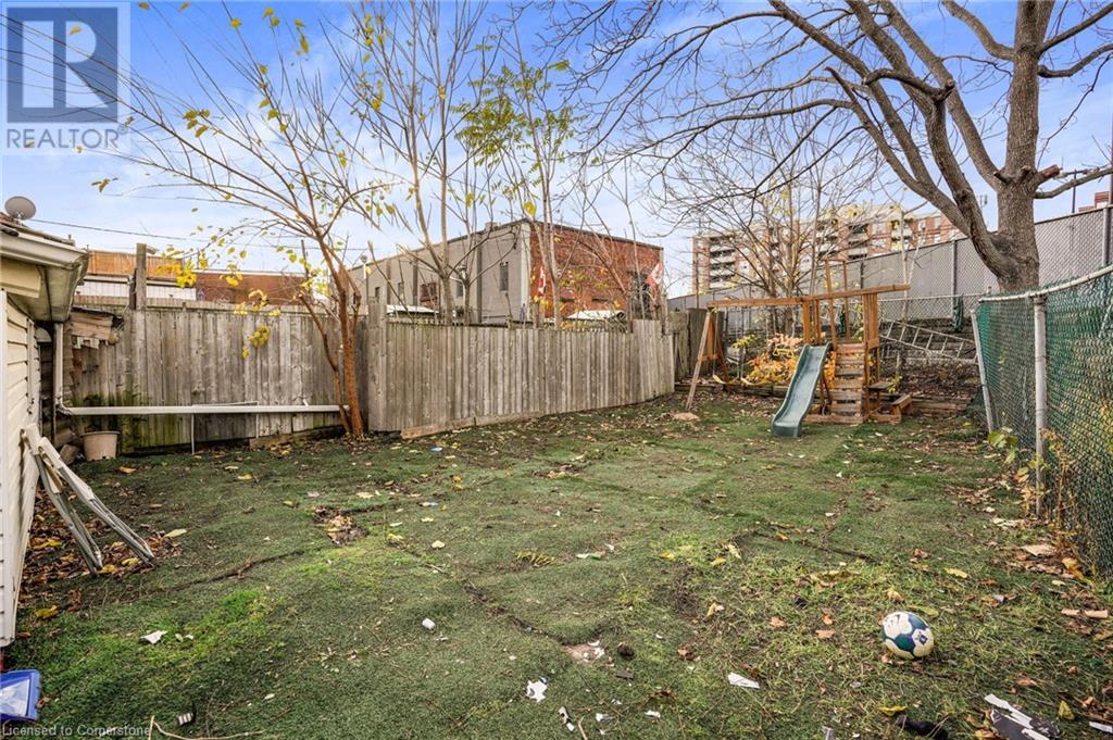 145 Cathcart Street, Hamilton, Ontario  L8L 5A3 - Photo 34 - 40680975