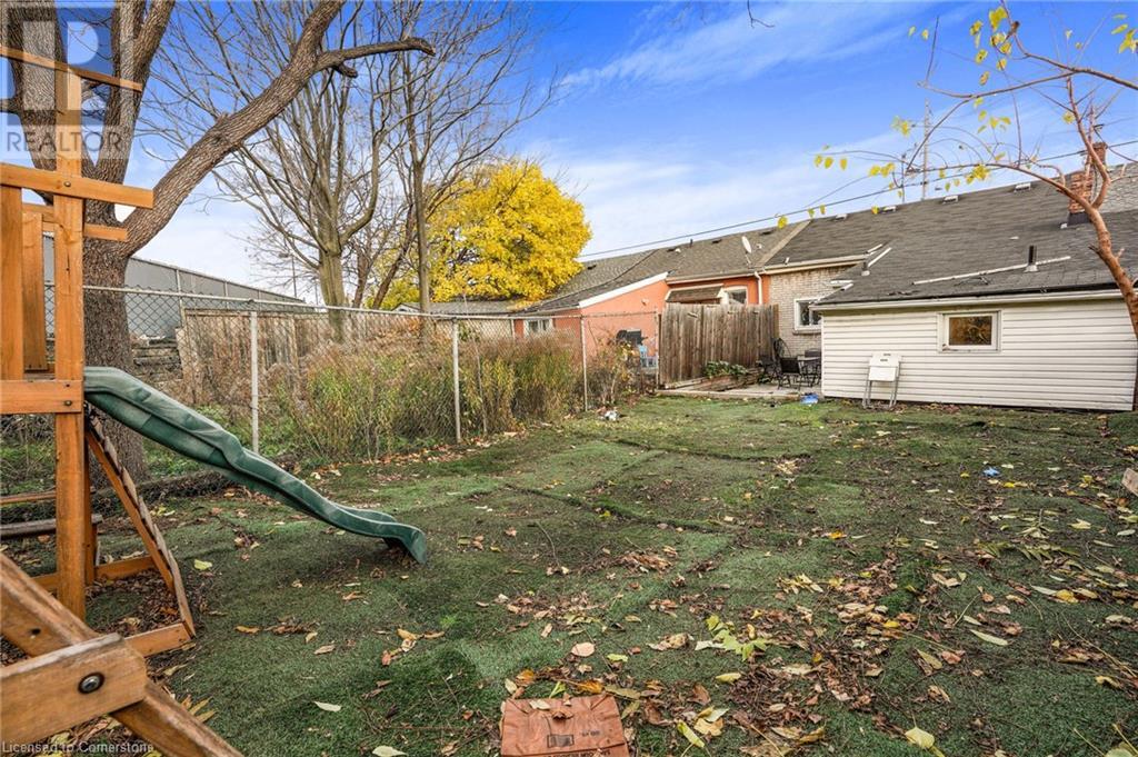 145 Cathcart Street, Hamilton, Ontario  L8L 5A3 - Photo 36 - 40680975