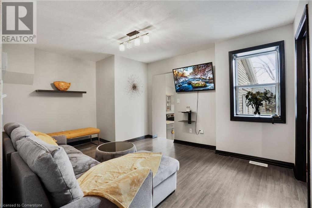 145 Cathcart Street, Hamilton, Ontario  L8L 5A3 - Photo 5 - 40680975