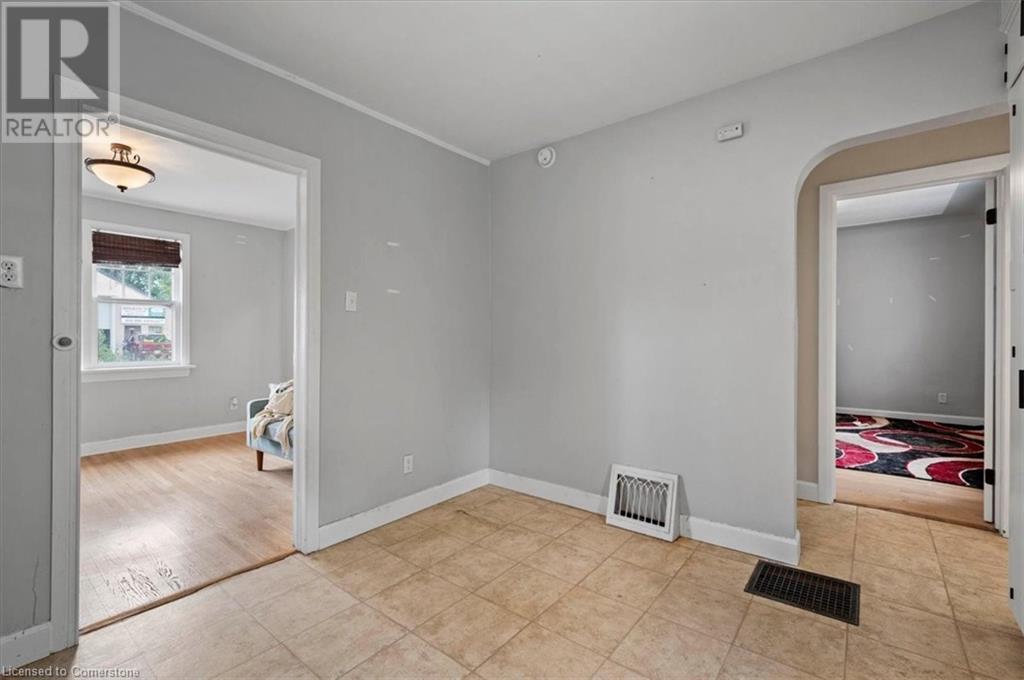 194 Borden Avenue S, Kitchener, Ontario  N2G 3R8 - Photo 11 - 40680940