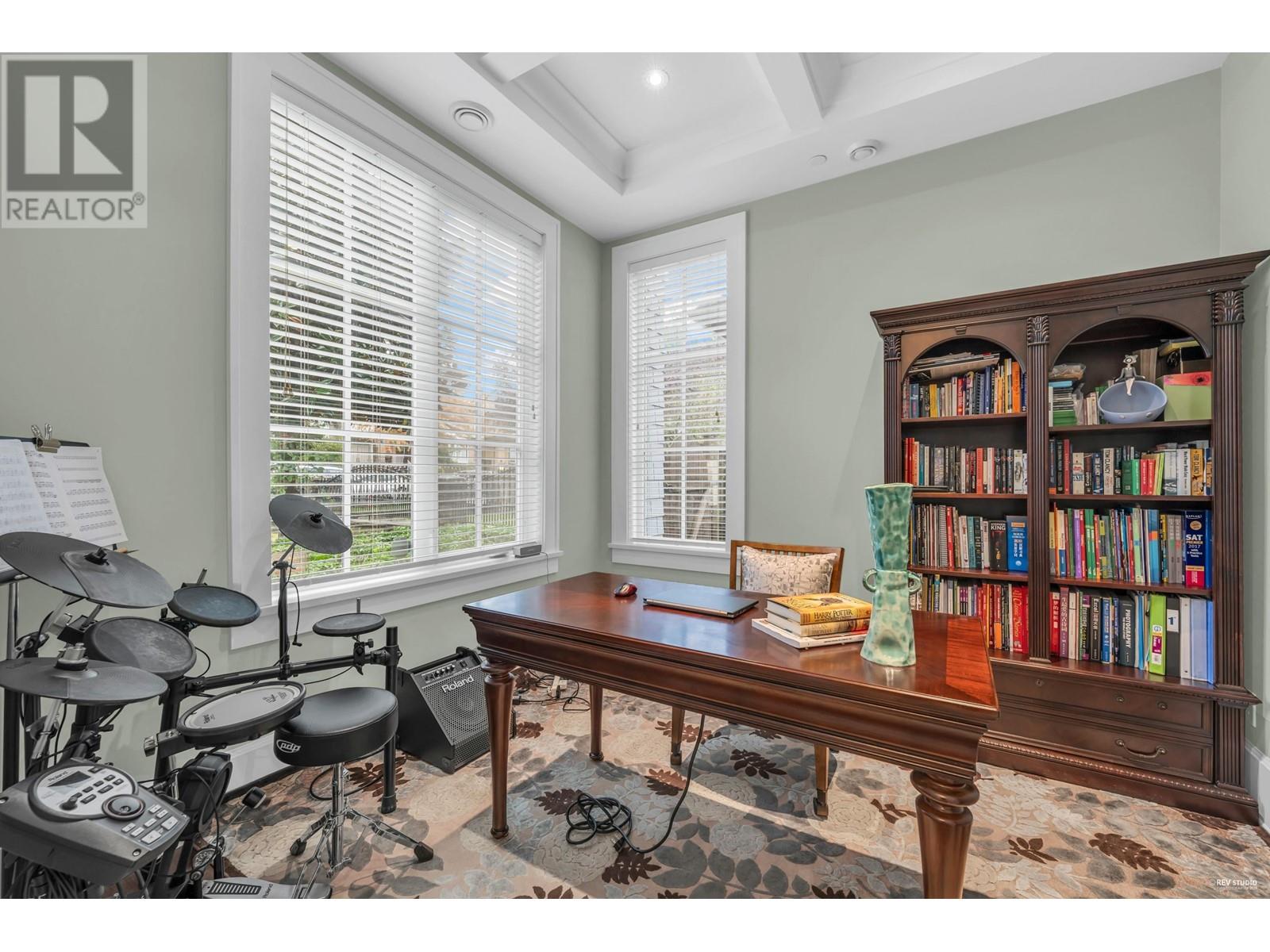 Listing Picture 12 of 38 : 2721 W 24TH AVENUE, Vancouver / 溫哥華 - 魯藝地產 Yvonne Lu Group - MLS Medallion Club Member