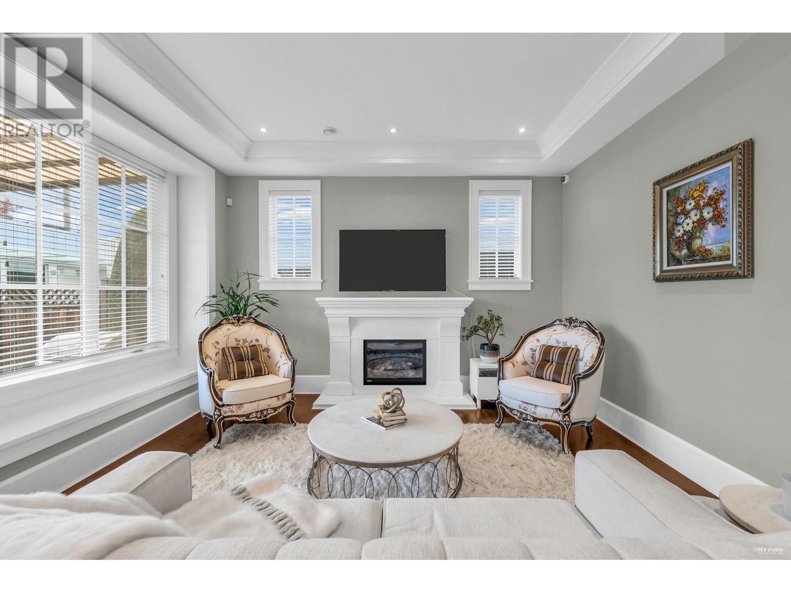 Listing Picture 14 of 38 : 2721 W 24TH AVENUE, Vancouver / 溫哥華 - 魯藝地產 Yvonne Lu Group - MLS Medallion Club Member