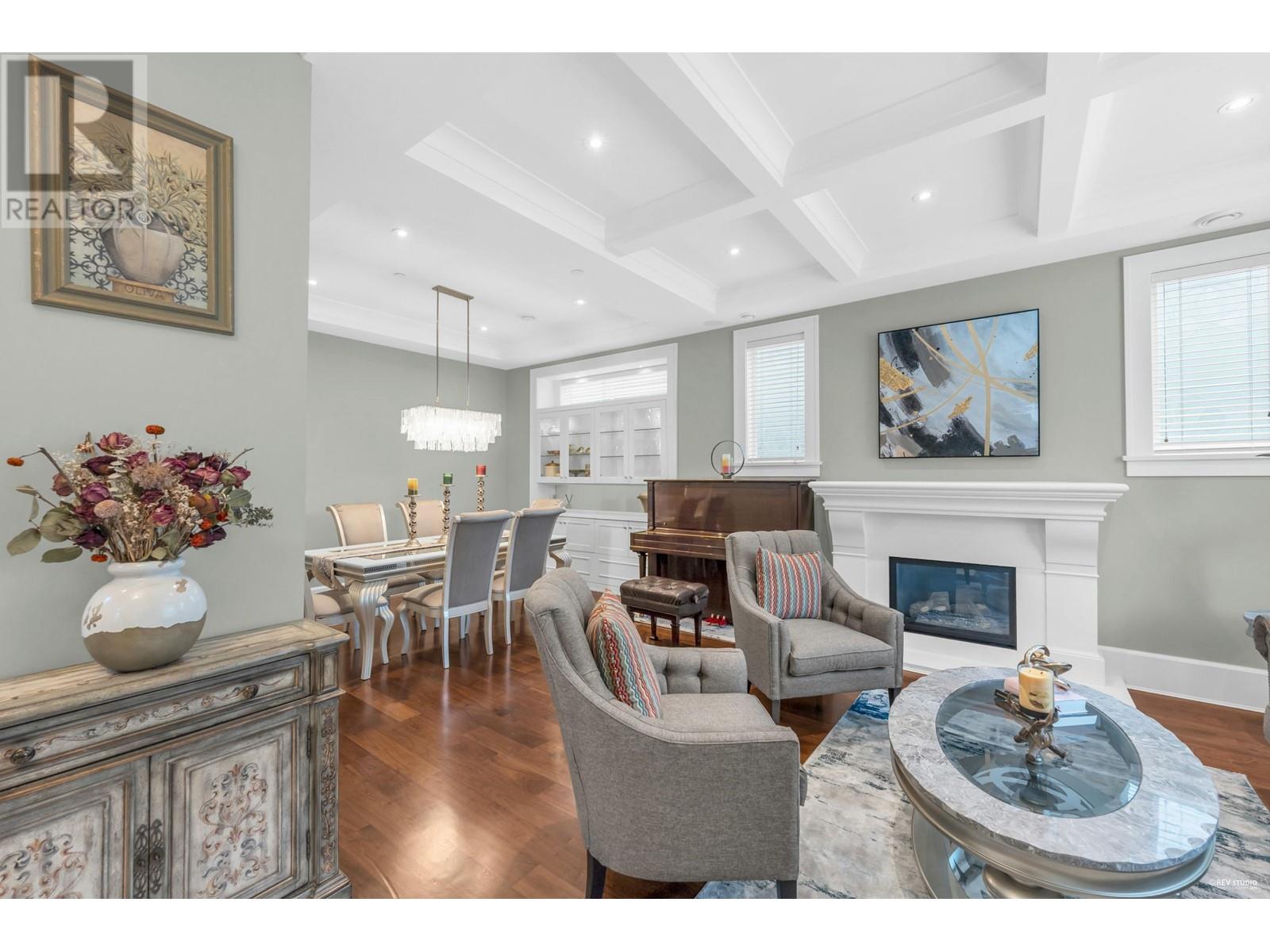 Listing Picture 11 of 38 : 2721 W 24TH AVENUE, Vancouver / 溫哥華 - 魯藝地產 Yvonne Lu Group - MLS Medallion Club Member