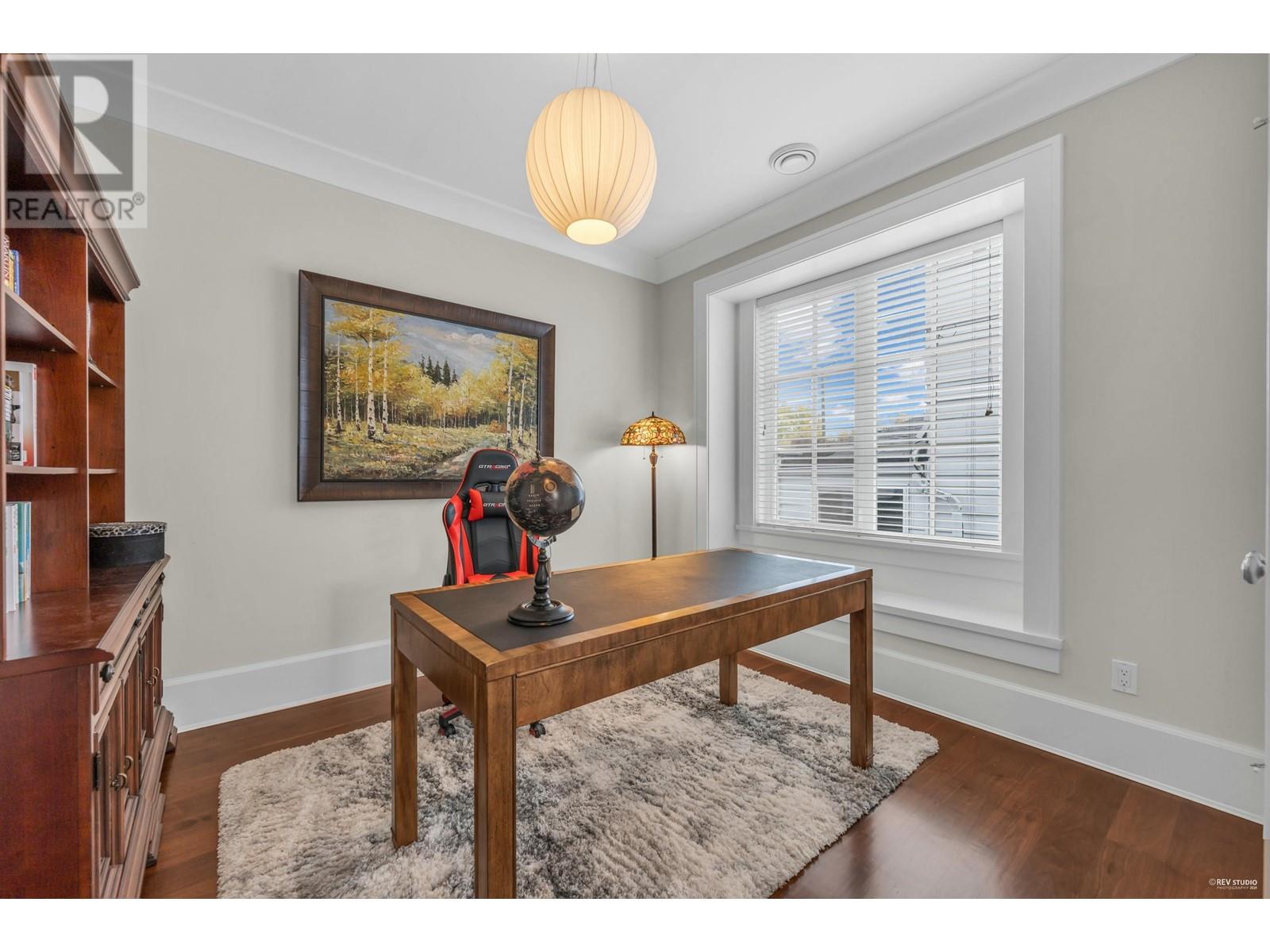 Listing Picture 27 of 38 : 2721 W 24TH AVENUE, Vancouver / 溫哥華 - 魯藝地產 Yvonne Lu Group - MLS Medallion Club Member