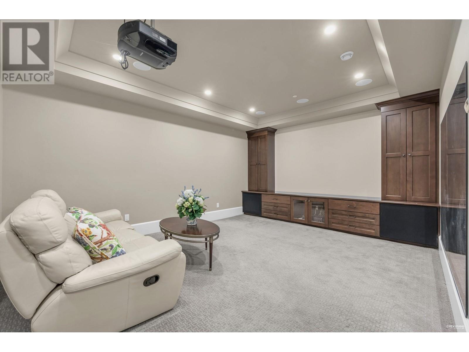 Listing Picture 29 of 38 : 2721 W 24TH AVENUE, Vancouver / 溫哥華 - 魯藝地產 Yvonne Lu Group - MLS Medallion Club Member