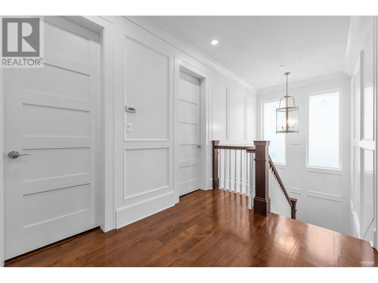 Listing Picture 23 of 38 : 2721 W 24TH AVENUE, Vancouver / 溫哥華 - 魯藝地產 Yvonne Lu Group - MLS Medallion Club Member