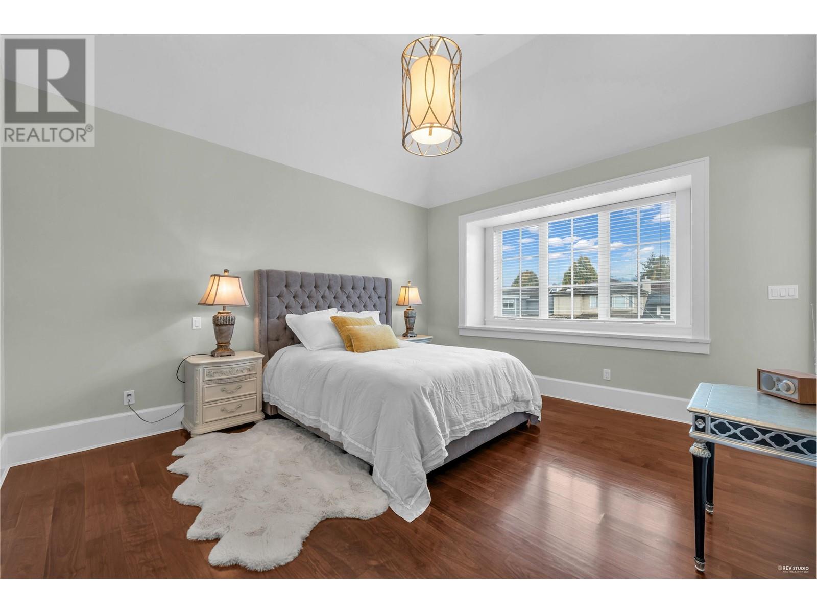 Listing Picture 24 of 38 : 2721 W 24TH AVENUE, Vancouver / 溫哥華 - 魯藝地產 Yvonne Lu Group - MLS Medallion Club Member