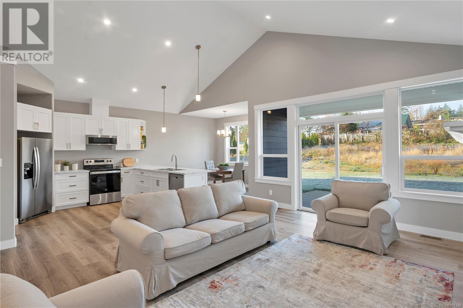 Property at 3840 Discovery Dr image 3