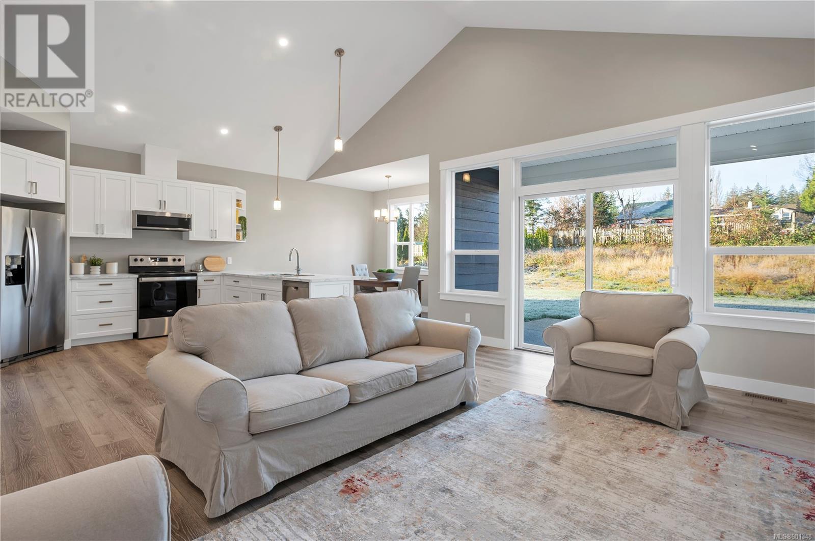 Property at 3840 Discovery Dr image 4