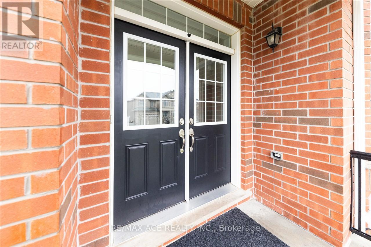 Property at 114 NODEN CRESCENT image 4