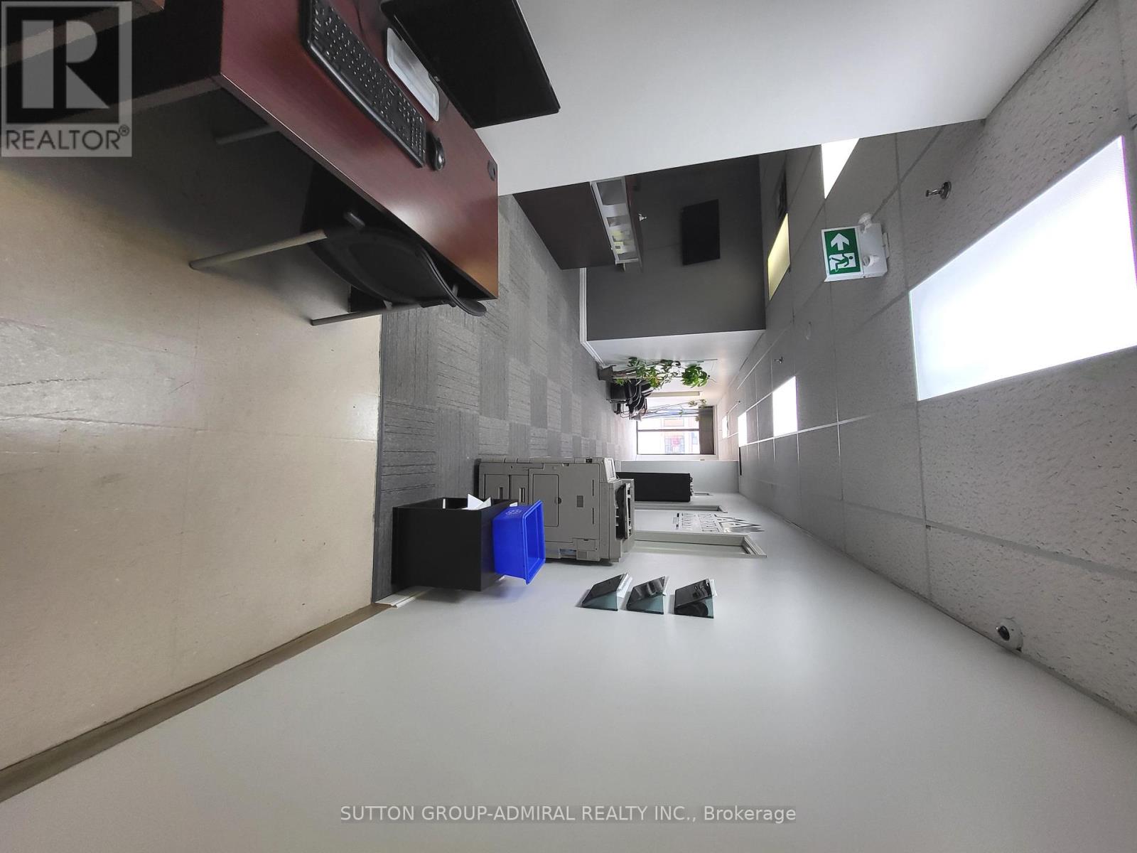 C12-C13 - 4220 Steeles Avenue W, Vaughan (Steeles West Industrial), Ontario  L4L 3S8 - Photo 12 - N11228280