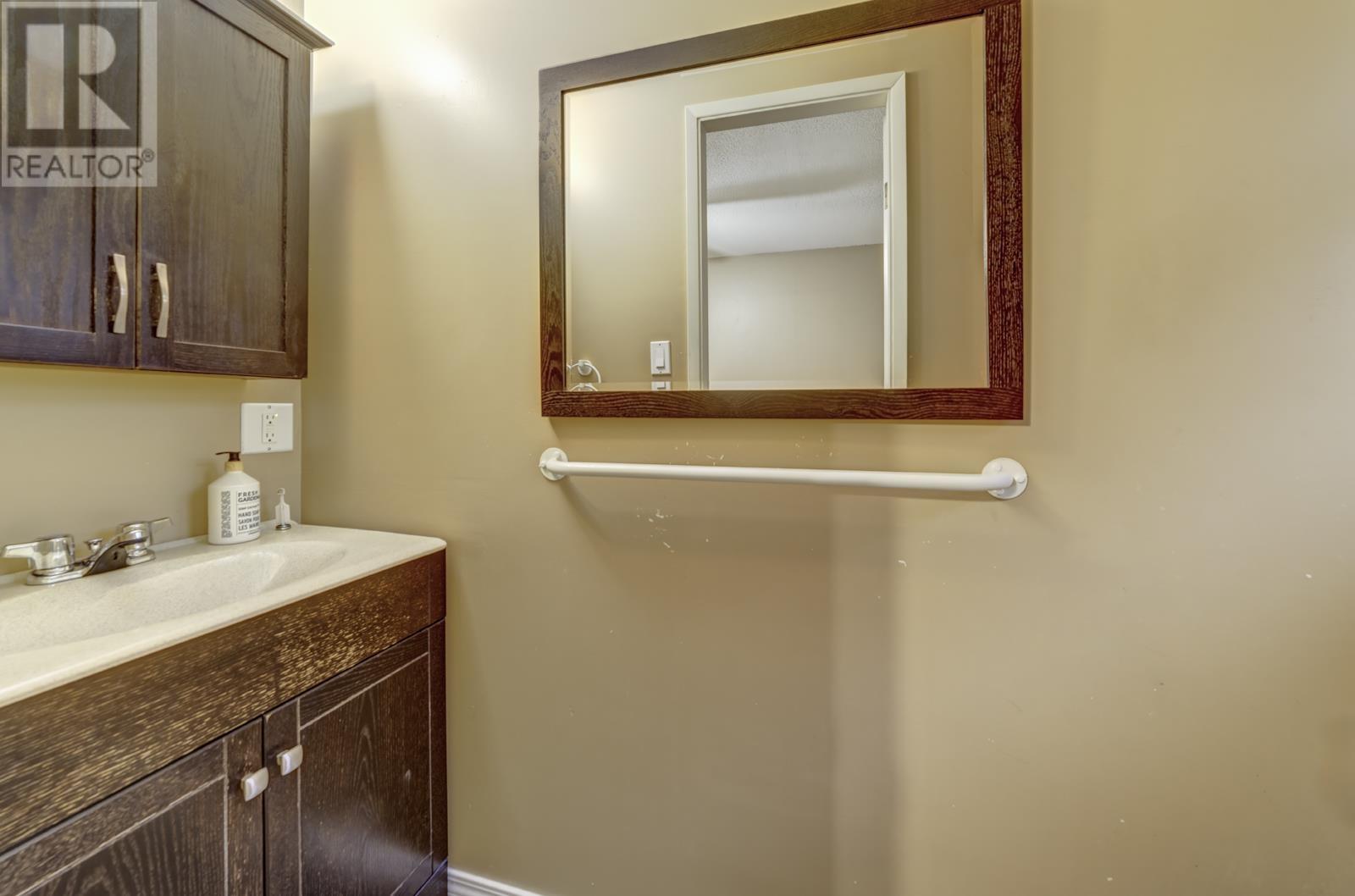 1026 Saddle Street, Coquitlam, British Columbia  V3C 3W3 - Photo 19 - R2947303
