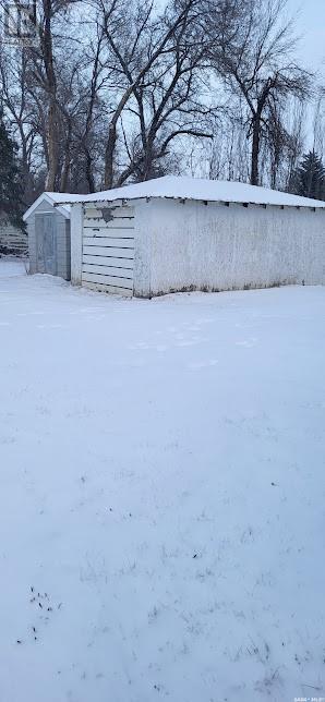 806 Prospect Avenue, Oxbow, Saskatchewan  S0C 2B0 - Photo 2 - SK988877