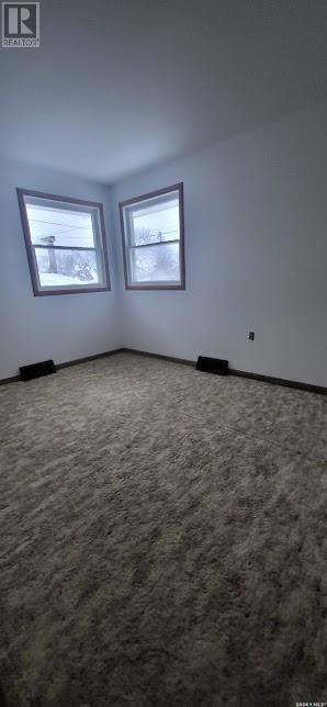 806 Prospect Avenue, Oxbow, Saskatchewan  S0C 2B0 - Photo 5 - SK988877