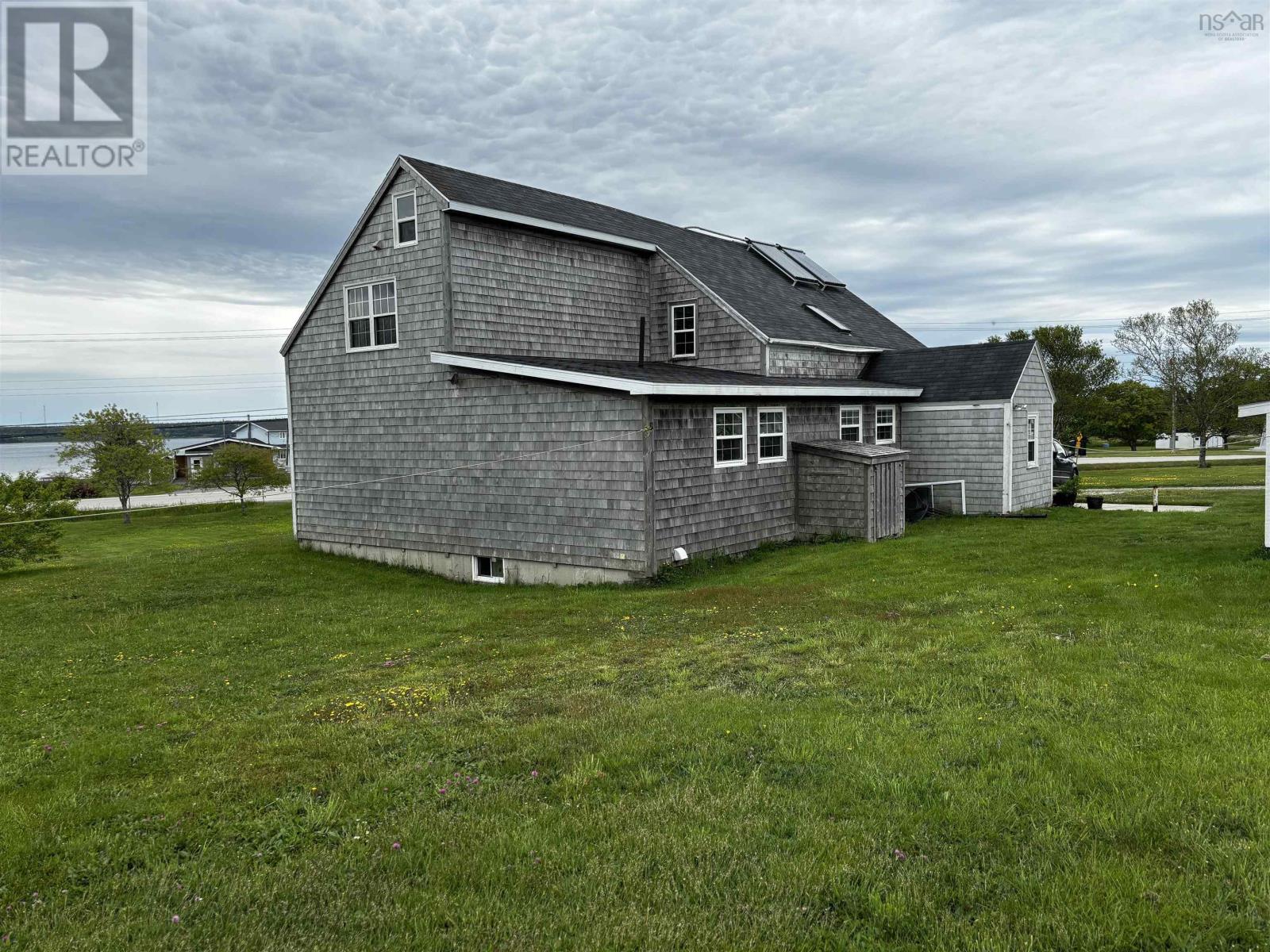712 Highway 335, West Pubnico, Nova Scotia  B0W 3S0 - Photo 4 - 202412366