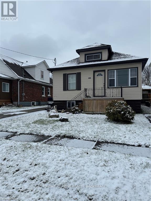 Property at 5564 FRASER STREET image 1
