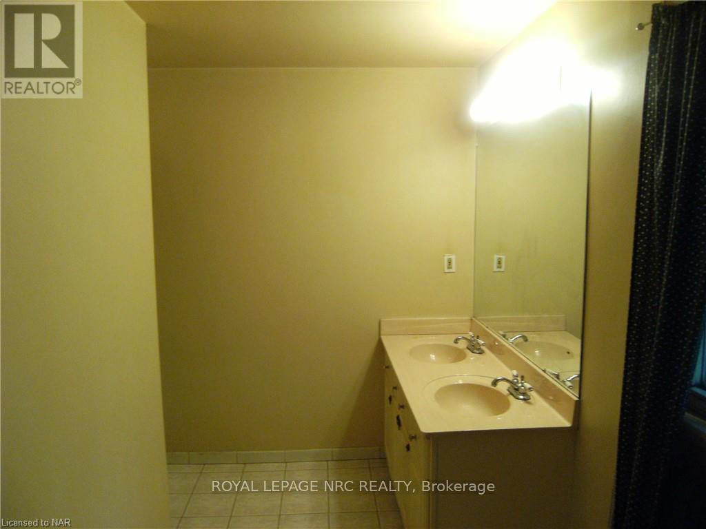 1861 York Road, Niagara-On-The-Lake, Ontario  L0S 1J0 - Photo 11 - X9412026