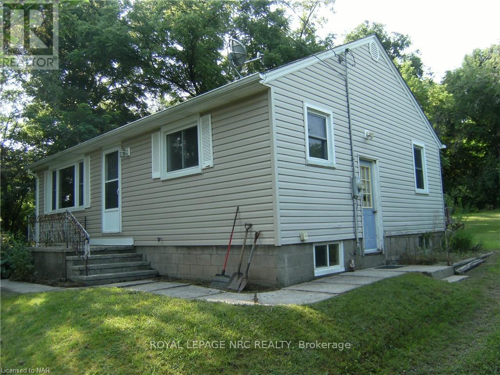 Property at 1861 YORK ROAD image 2