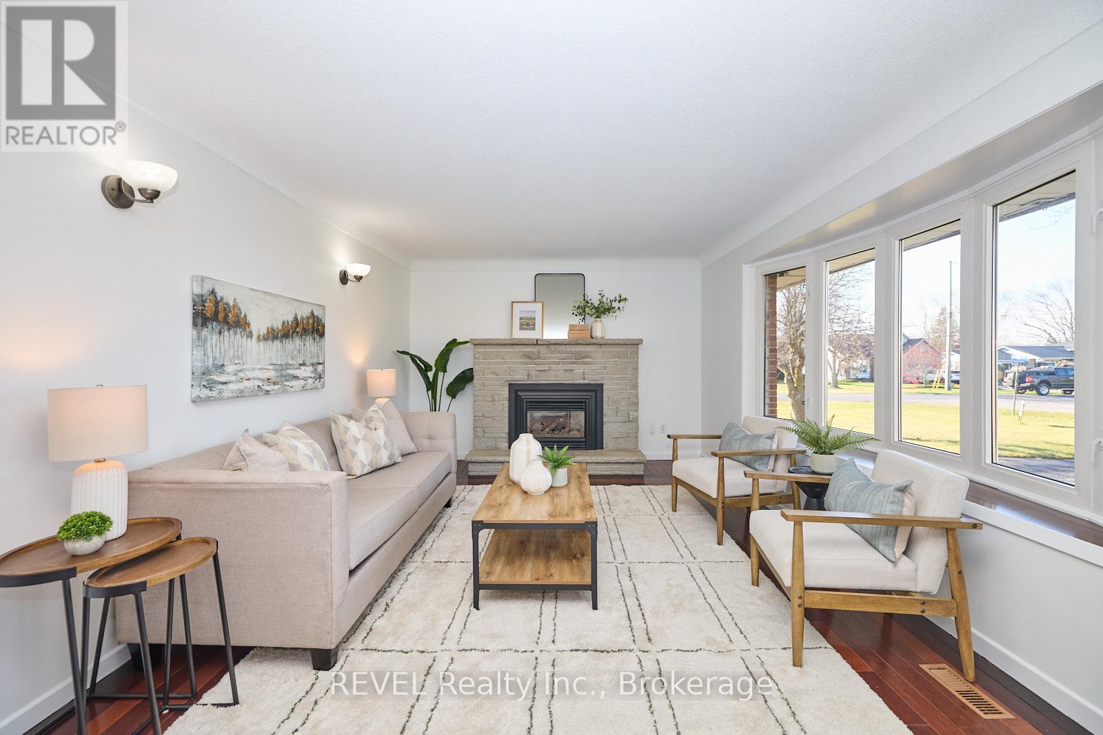 Property at 1112 KENNEDY DRIVE image 4