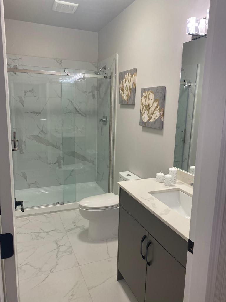 411 10661 137a Street, Surrey, British Columbia  V3T 4J7 - Photo 4 - R2947532