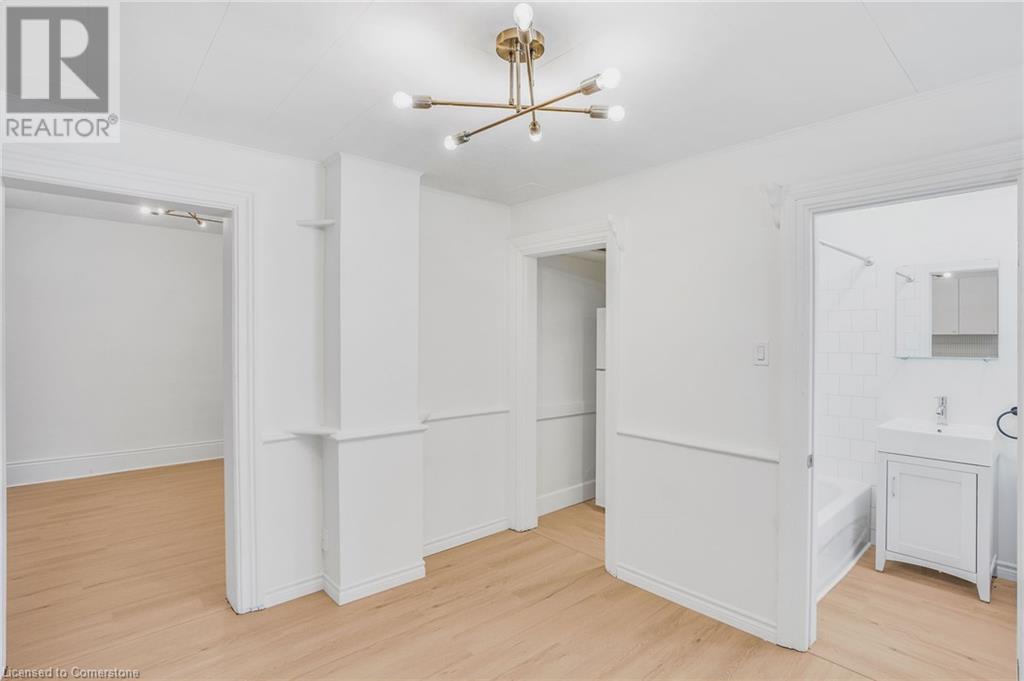 176 Darling Street Unit# 1, Brantford, Ontario  N3S 3W6 - Photo 7 - 40681750