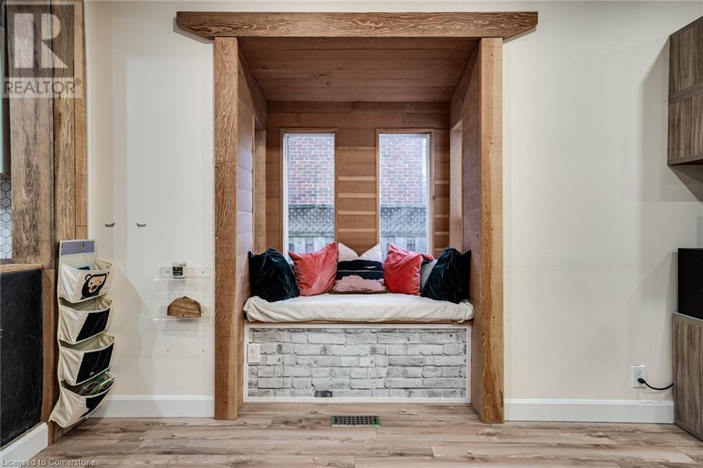 157 East 19th Street, Hamilton, Ontario  L9A 4S2 - Photo 15 - 40681377