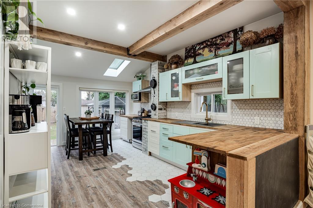 157 East 19th Street, Hamilton, Ontario  L9A 4S2 - Photo 17 - 40681377