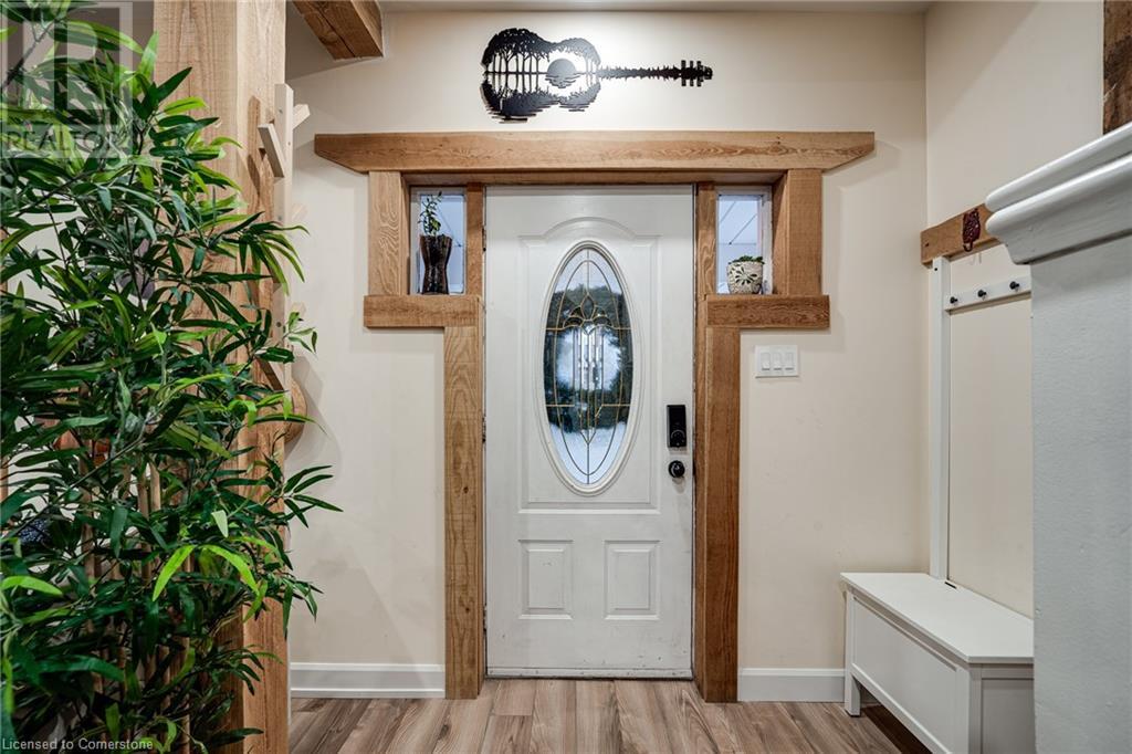 157 East 19th Street, Hamilton, Ontario  L9A 4S2 - Photo 4 - 40681377