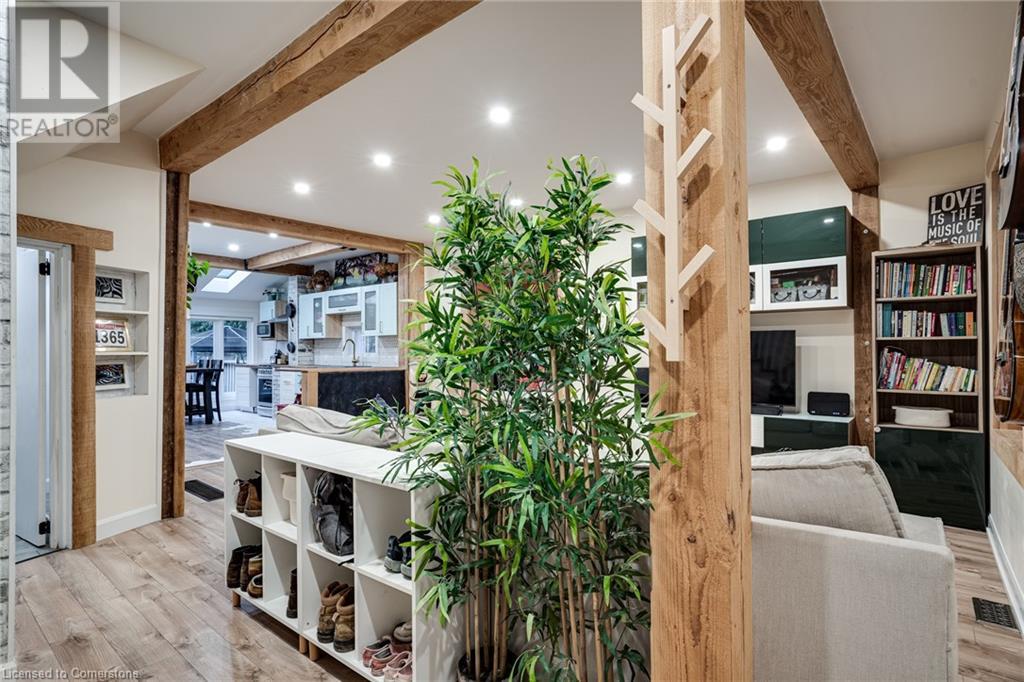 157 East 19th Street, Hamilton, Ontario  L9A 4S2 - Photo 6 - 40681377