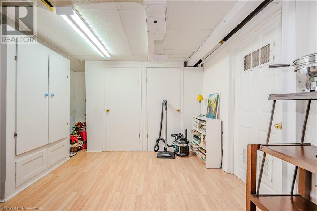 26 Reid Manor, Toronto, Ontario M8Y 2H7 - Photo 18 - 40681207