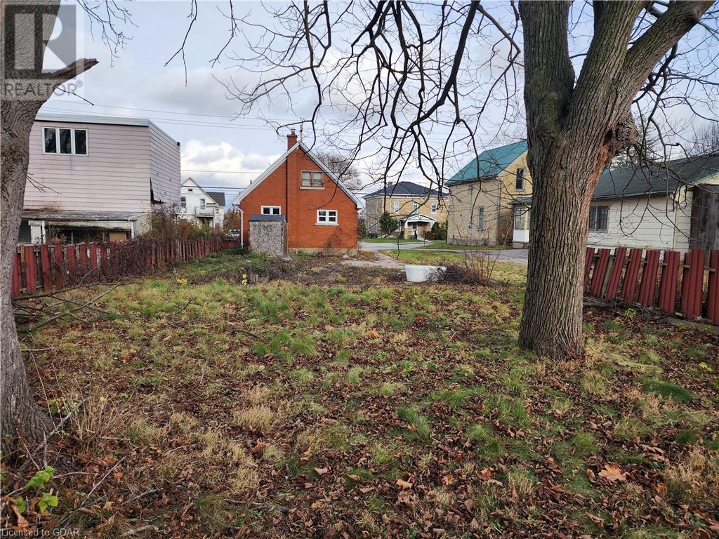 257 Mill StreetKitchener, Ontario  N2M 3R4 - Photo 4 - X11822695
