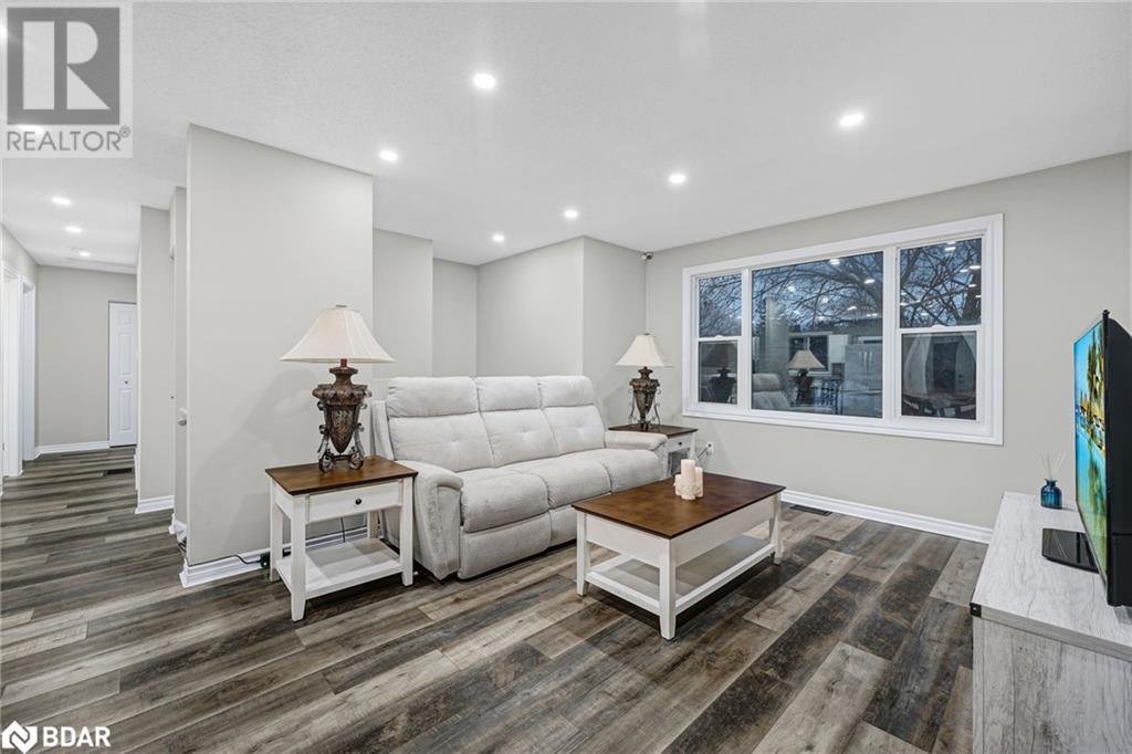 12 Riverdale Drive, Wasaga Beach, Ontario  L9Z 1E9 - Photo 6 - 40679570